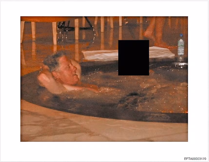 Caso Epstein: Bill Clinton rompe el silencio sobre las fotos virales en un jacuzzi con una mujer misteriosa